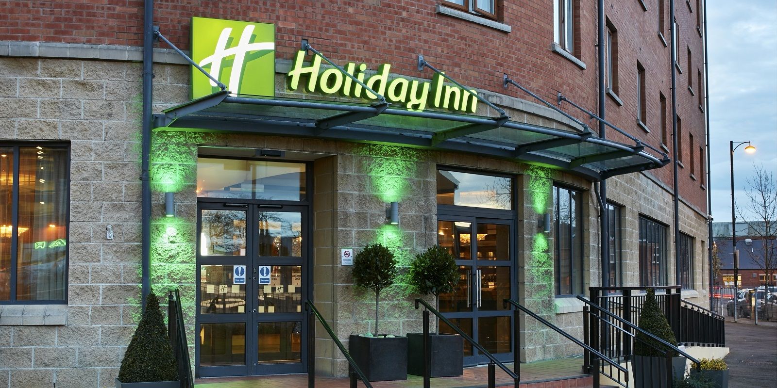 Holiday Inn Entrance